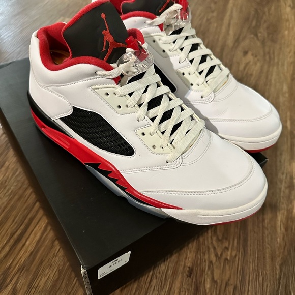 Air Jordan 5 Retro Low - Picture 2 of 9